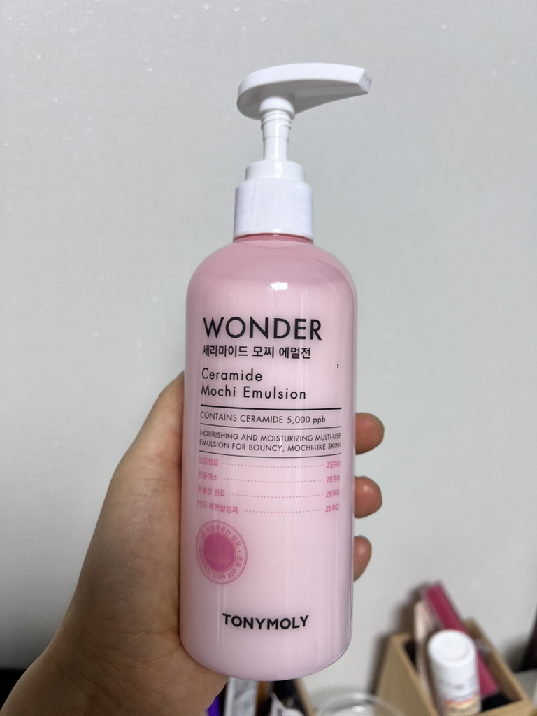 토니모리 (TONYMOLY) 원더 세라마이드 모찌 에멀전 review image
