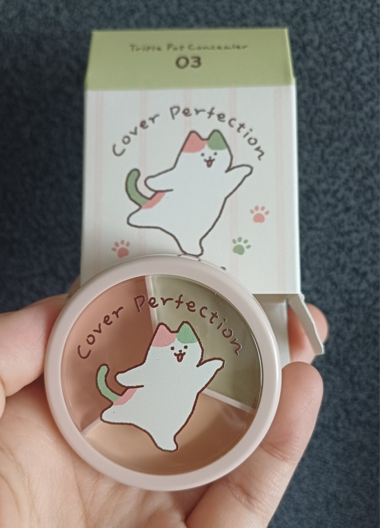더샘 (theSAEM) 삼색냥이 에디션 커버 퍼펙션 트리플 팟 컨실러 [03 코렉트업베이지] review image