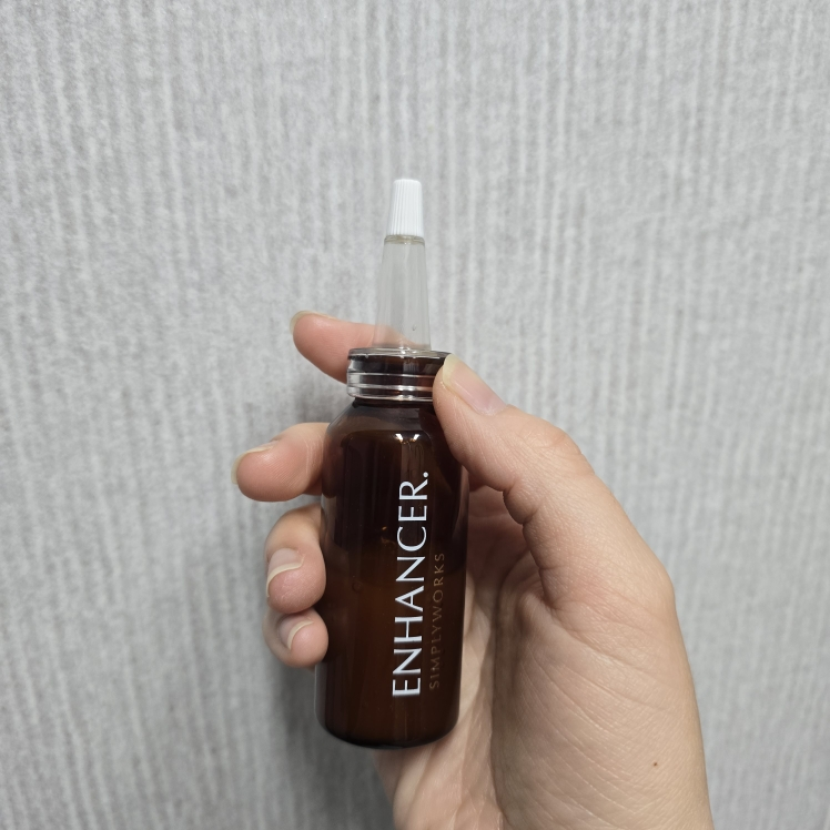 심플리웍스 (simplyworks) 원밀리언 톤업 인핸서 review image