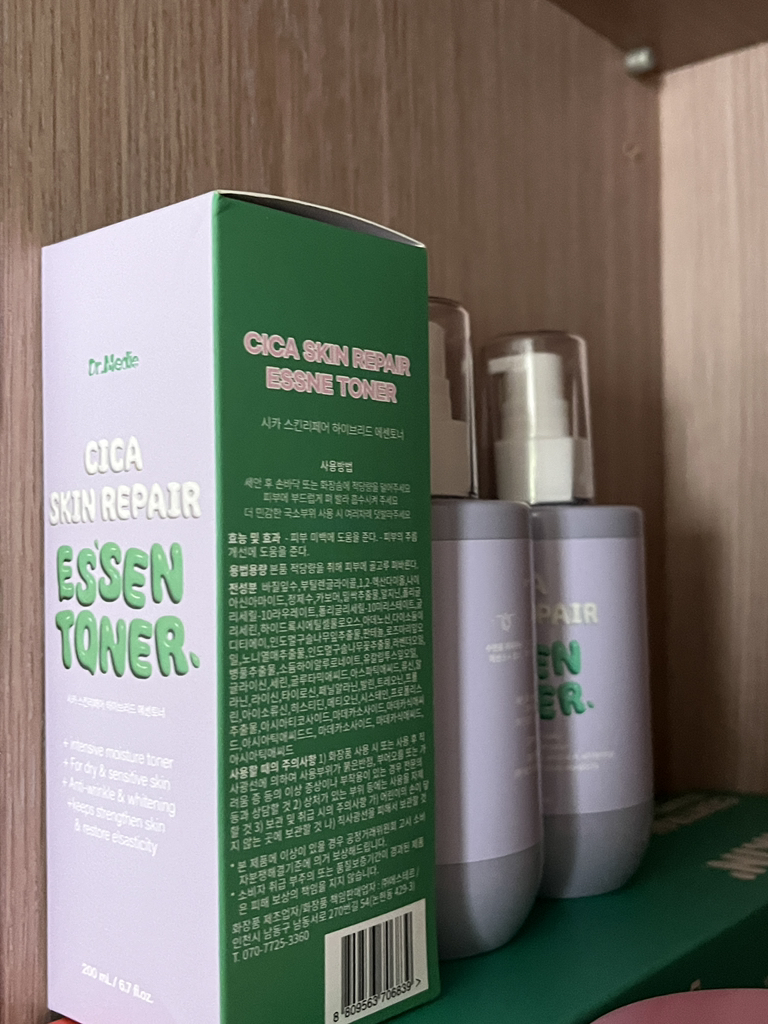 닥터메디오 (DR.MEDIO) 노니 시카 스킨 리페어 하이브리드 에센토너 review image