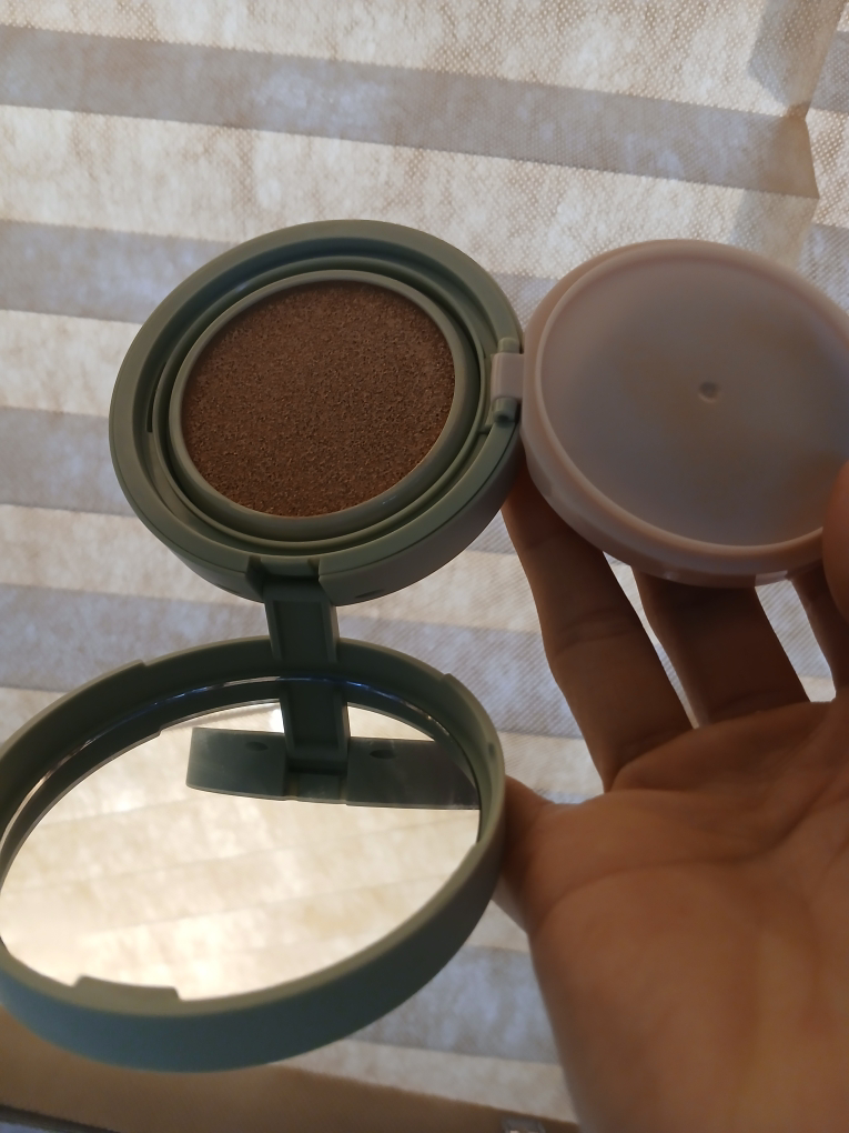 密集遮瑕气垫 [SPF40/PA++] [23NW 中等米色]的真实用户使用照片