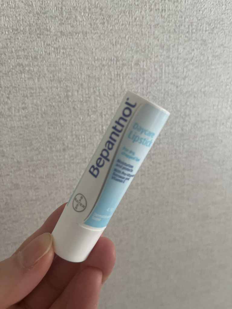 비판톨 (Bepanthol) 데이케어 립스틱 review image