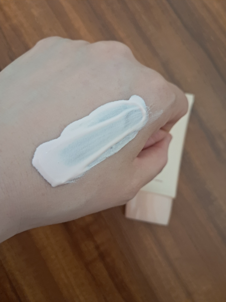 아유아유 (auau) 톤업드림 선크림 [SPF50+/PA++++] review image