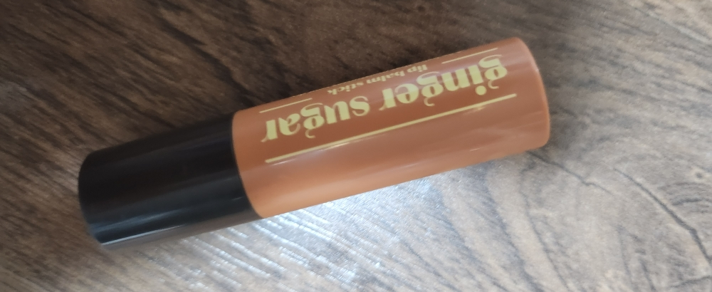 Ảnh đánh giá thực tế của người dùng về Ginger Sugar Lip Balm Stick