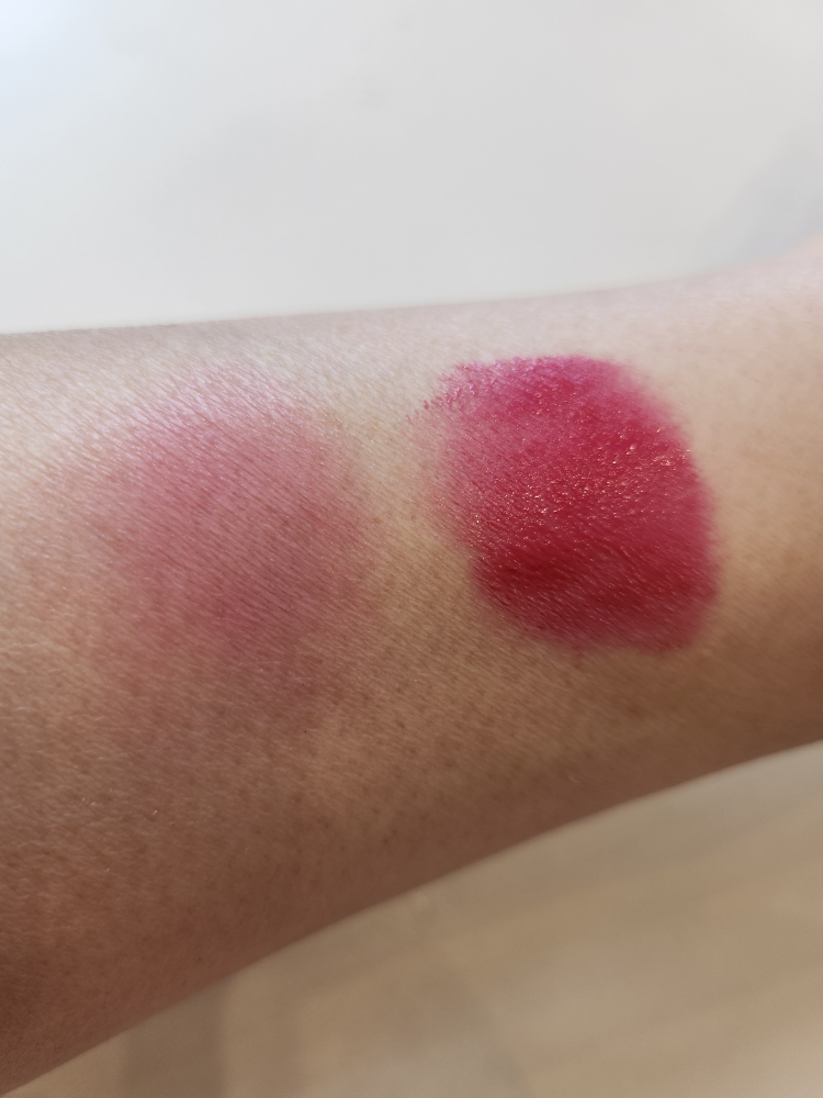 어반디케이 (URBANDECAY) 하이드로매니악 글로우 블러쉬 [언힌지] review image