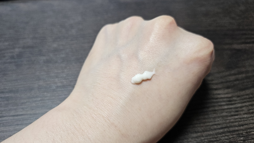 숨37도 (SUM37) 마이크로액티브 소프트 핏 크림 review image
