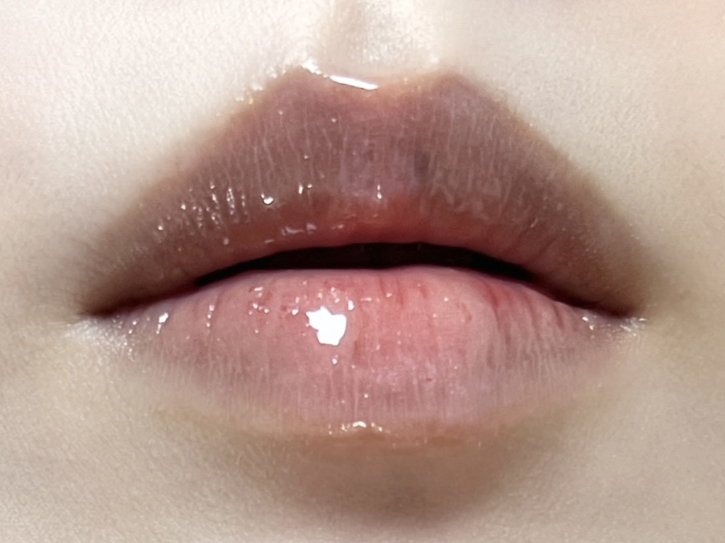 립힙 (LIPHIP) 립 플럼핑 글로스 review image