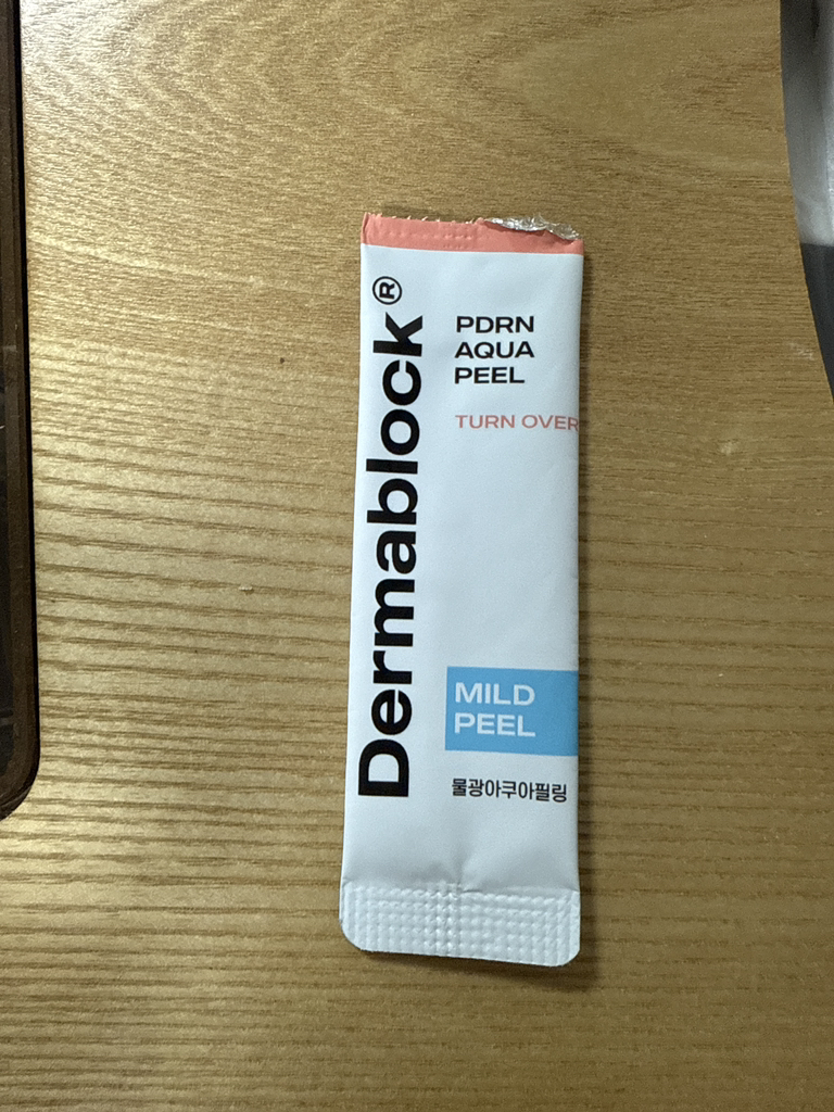 더마블록 (Dermablock®) PDRN 아쿠아필 review image