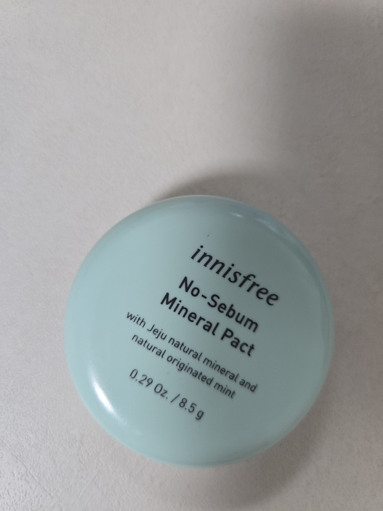INNISFREE No Sebum Mineral Pact review image
