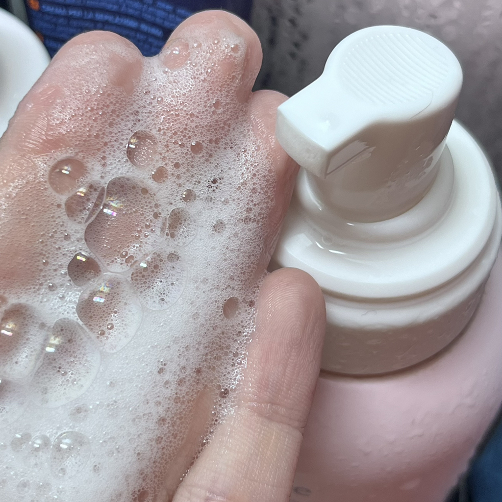 아브카 (AVCA) 약산성 케어 퓨어 앤 버블 여성 청결제 review image