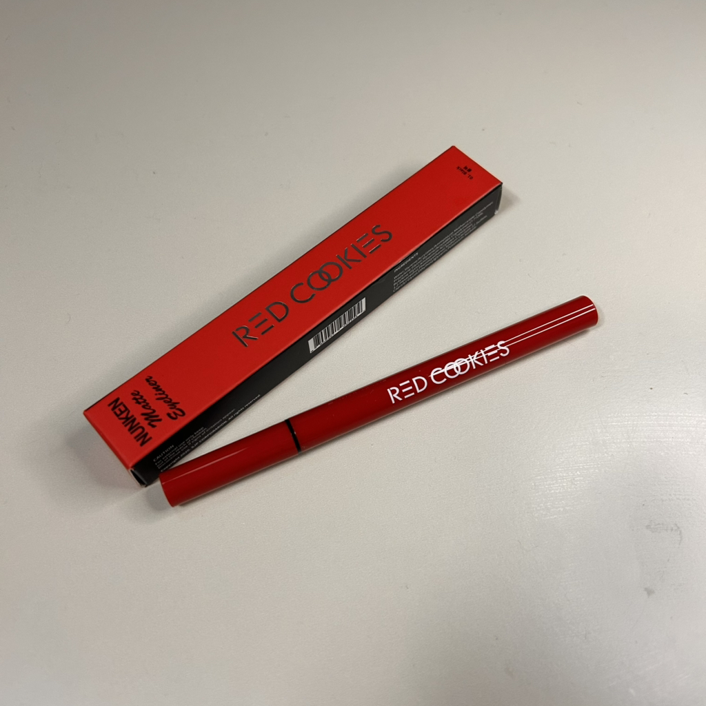 레드쿠키 (REDCOOKIES) 눈큰 매트 아이라이너 [01 블랙] review image