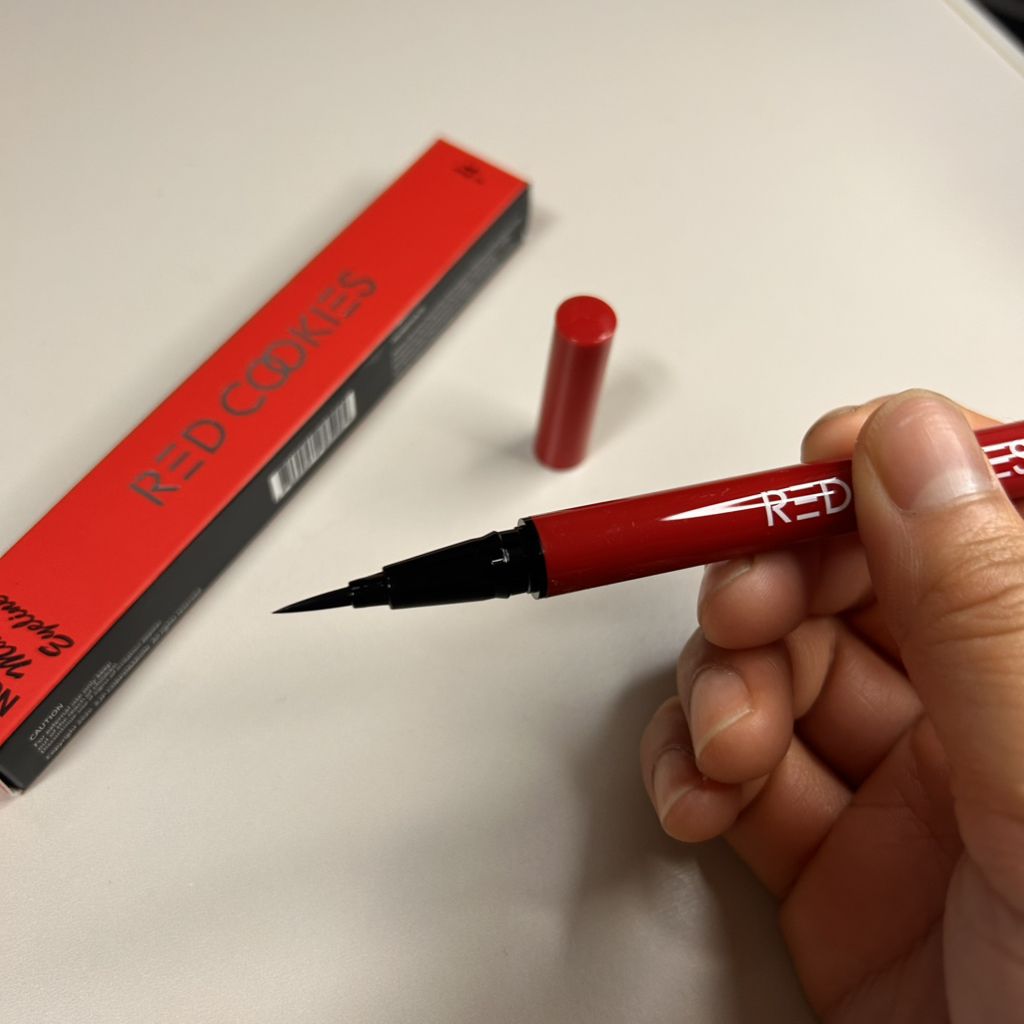 레드쿠키 (REDCOOKIES) 눈큰 매트 아이라이너 [01 블랙] review image