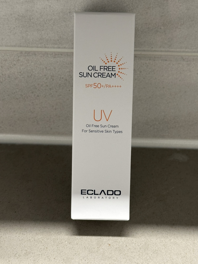 에끌라두 (ECLADO) 유브이 오일프리 선크림 [SPF50+/PA++++] review image