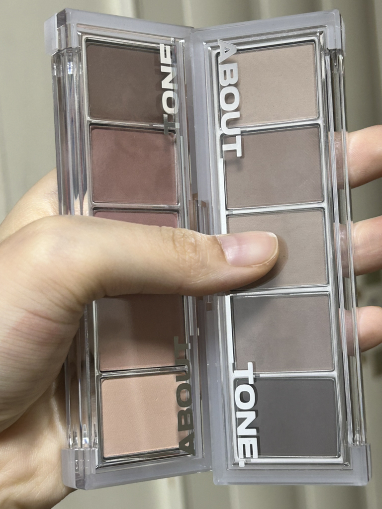어바웃톤 (ABOUT_TONE.) 리턴 투 베이직 섀도우 팔레트 [06 던] review image