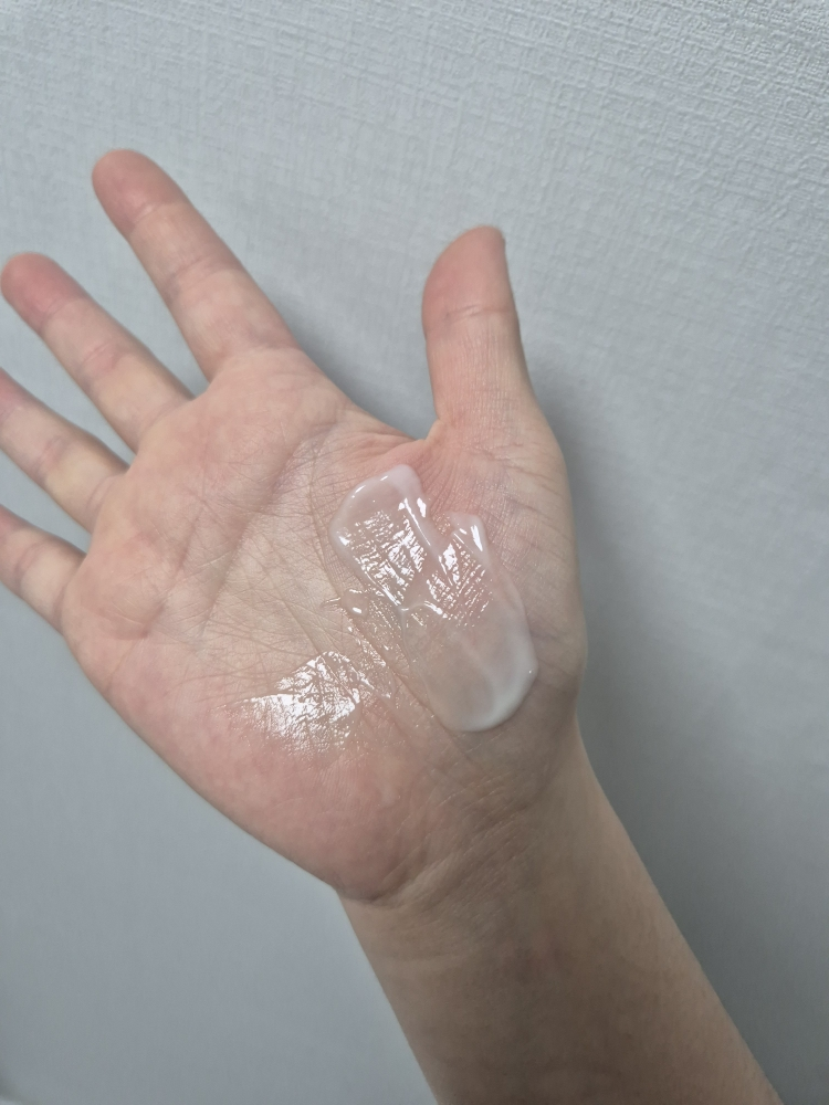 머지 (MERZY) 브이 히알루론산 수분 선크림 [SPF50+/PA++++] review image