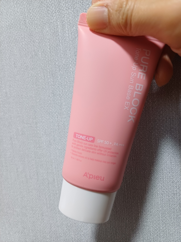 어퓨 (A'pieu) 퓨어 블록 톤업 선 베이스 이엑스 [SPF50+/PA+++] review image