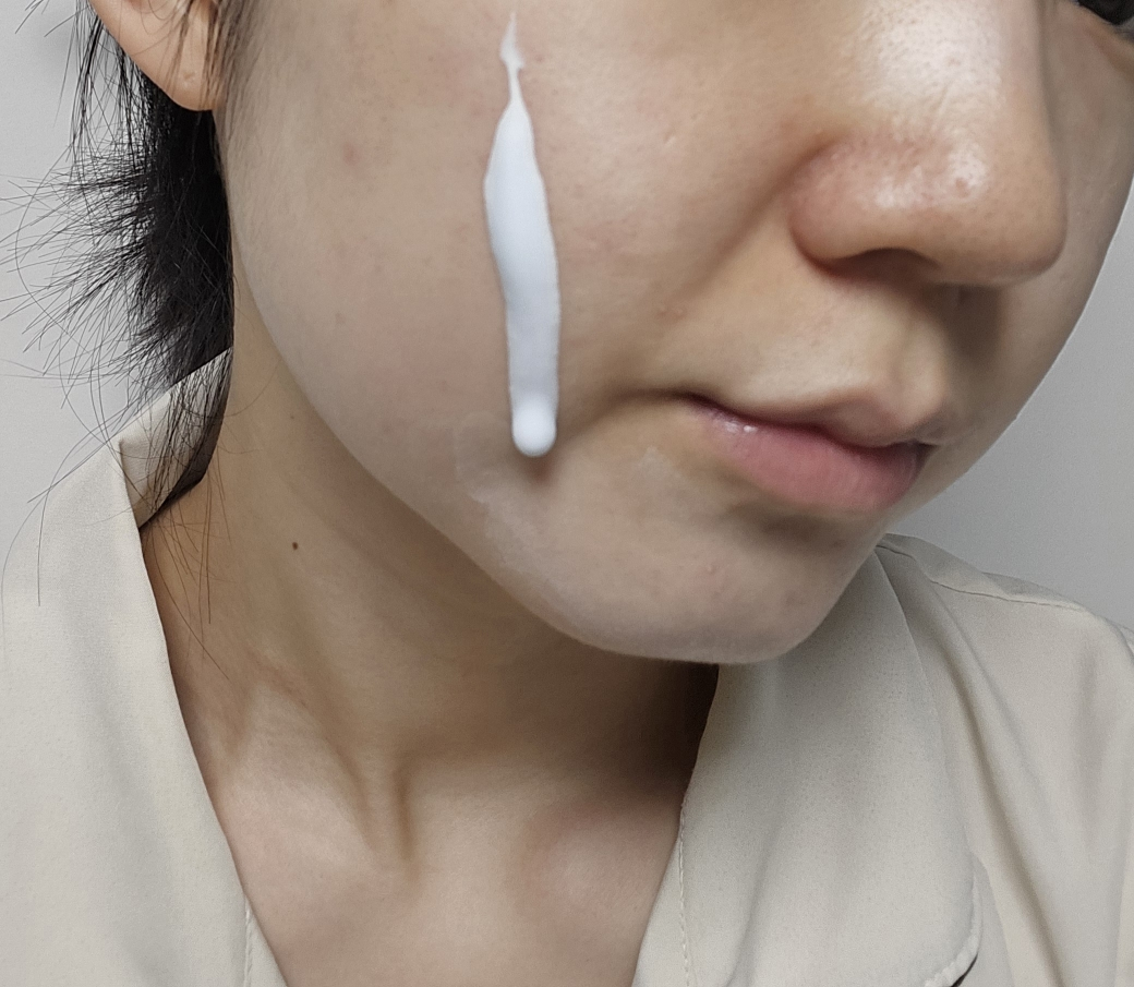 더마토리 (DERMATORY) 히알루론 스킨 프렙 선크림 B5 [SPF50+/PA++++] review image