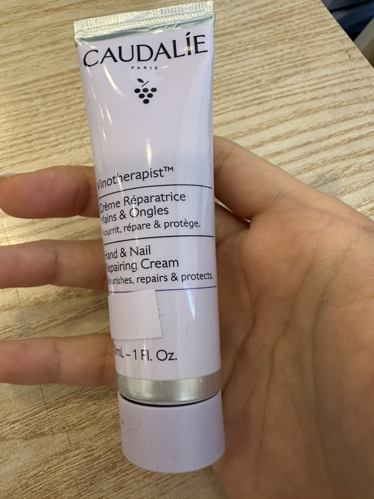 꼬달리 (CAUDALIE) 비노테라피스트 핸드 & 네일 리페어링 크림 review image
