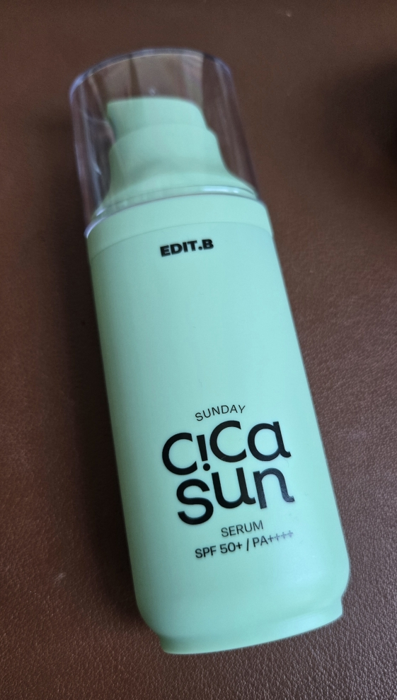 星期日阳光精华液 [SPF50+/PA++++] [Sika]的真实用户使用照片