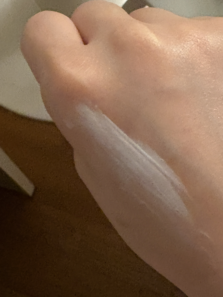 로벡틴 (ROVECTIN) 아쿠아 수딩 선크림 [SPF50+/PA++++] review image
