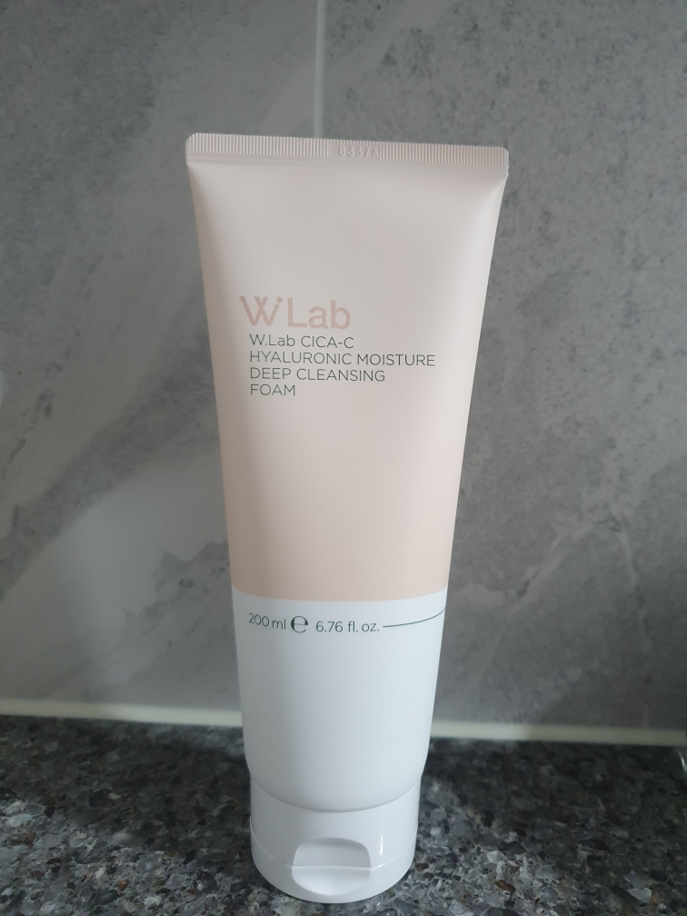 더블유랩 (WLab) 시카씨 히알루론산 모이스처 딥 클렌징 폼 review image