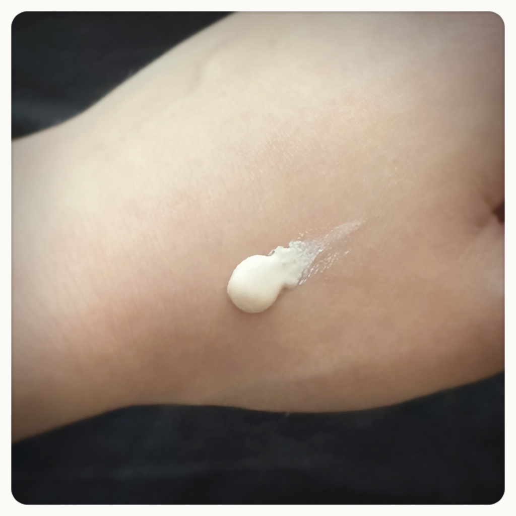 더샘 (theSAEM) 유브이 퍼펙션 포어리스 톤업 선 크림 [SPF50+/PA++++] review image