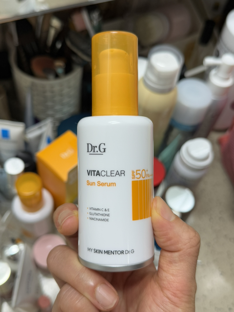 Real user review photo of VITA CLEAR Sun Serum [SPF50+/PA++++]