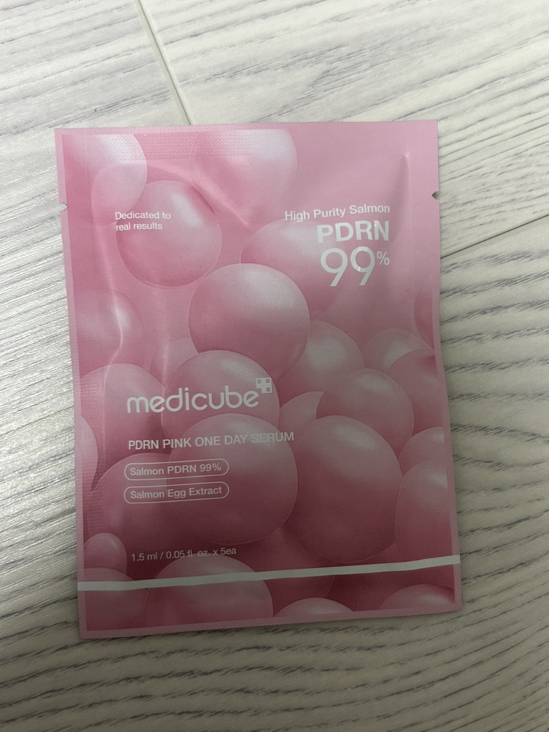 PDRN 粉红色一日精华液的真实用户使用照片