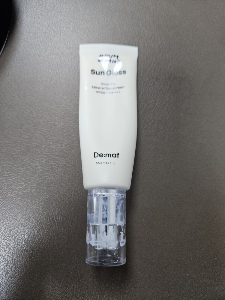 디마프 (De:maf) 선글로스 글로우업 무기자차 선크림 [SPF50+/PA++++] [쿨링] review image