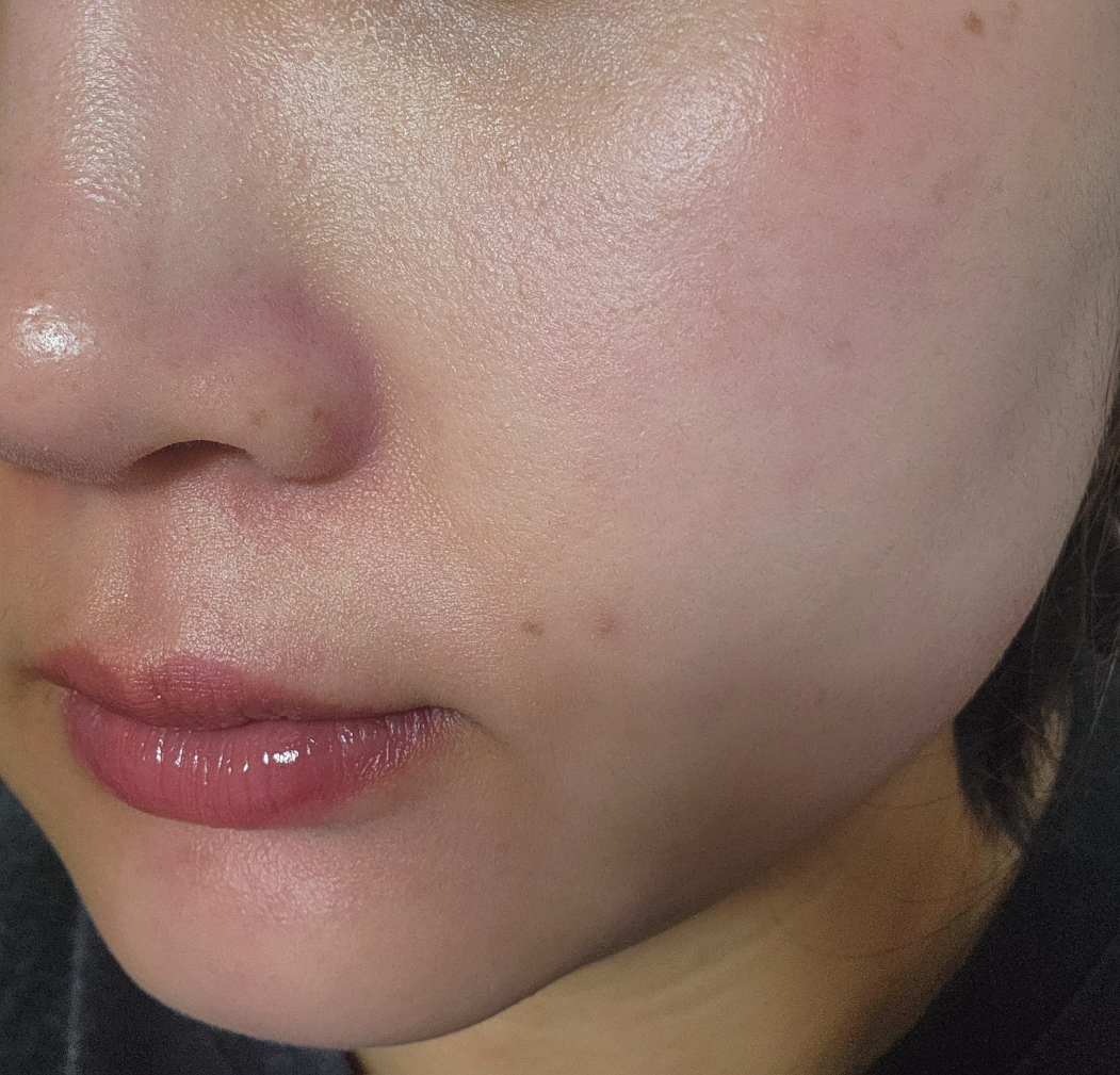 VDL (브이디엘) 톤스테인 컬러 코렉팅 쿠션 [SPF50+/PA+++] [세레니티] review image