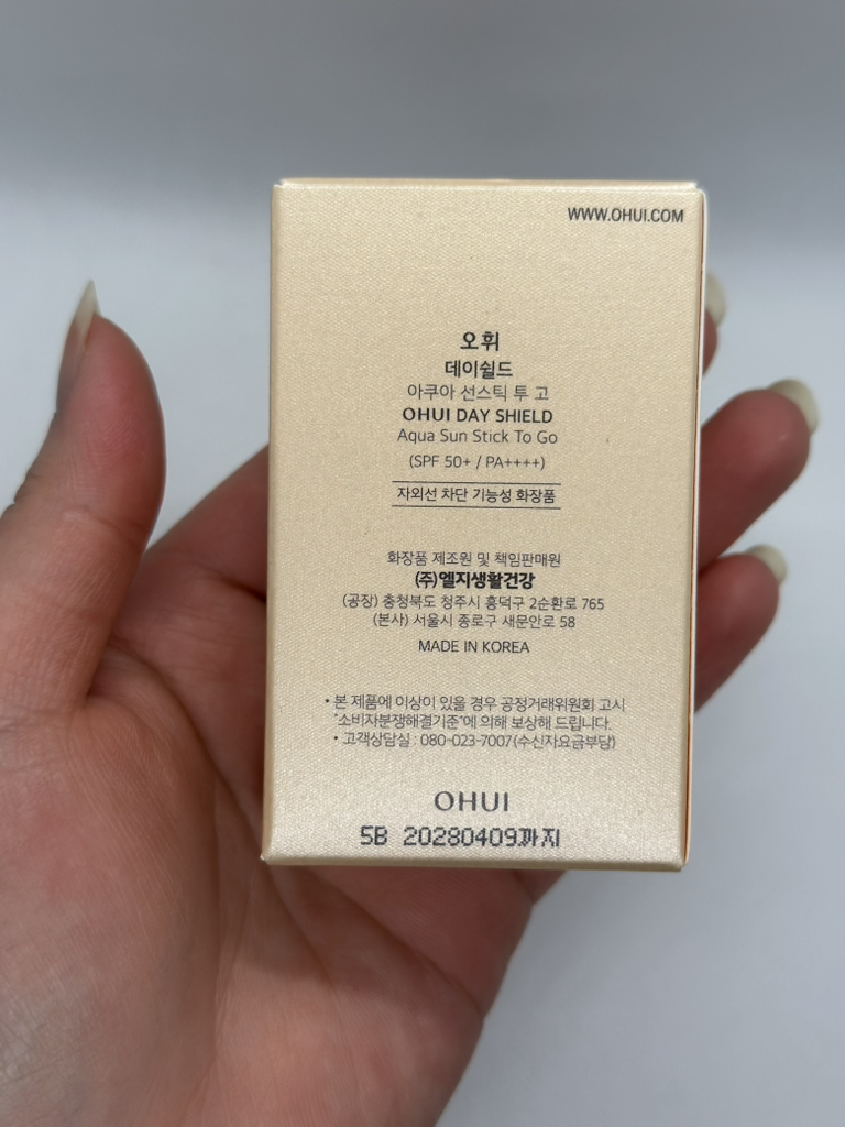 오휘 (OHUI) 데이쉴드 아쿠아 선스틱 투 고 [SPF50+/PA++++] review image