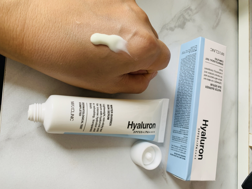 맥스클리닉 (MAXCLINIC) 히알루론 워터 베리어 선 세럼 [SPF50+/PA++++] review image