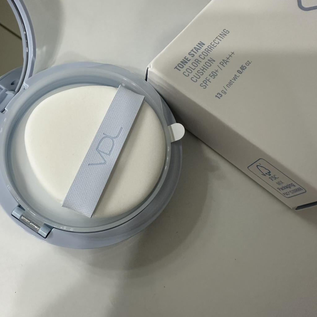 VDL (브이디엘) 톤스테인 컬러 코렉팅 쿠션 [SPF50+/PA+++] [세레니티] review image