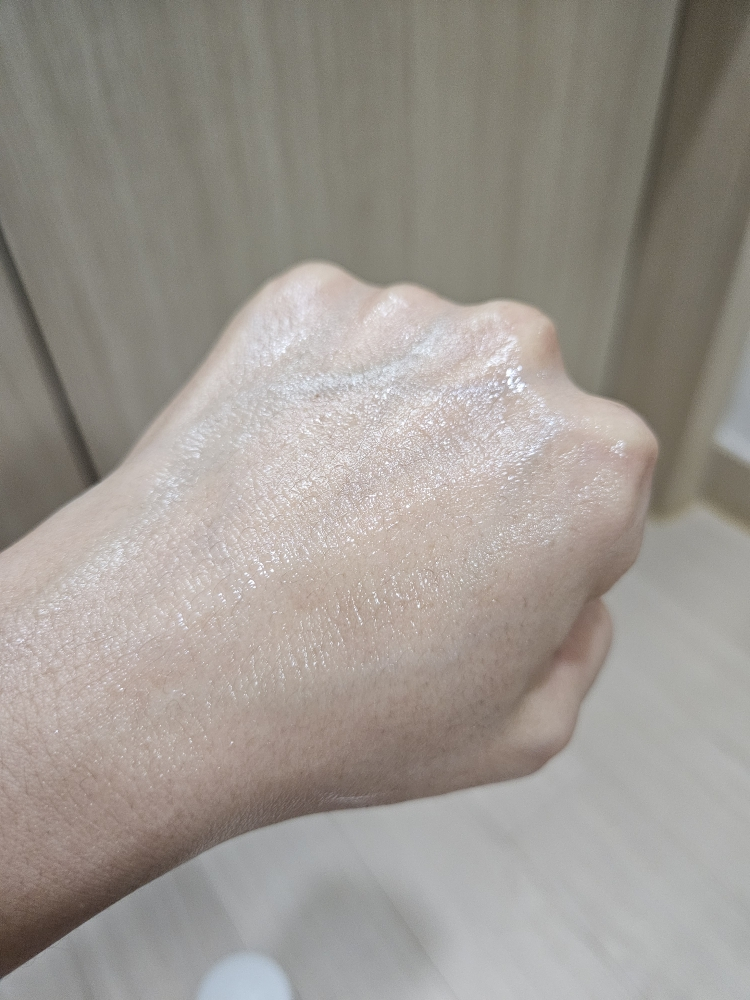 NDP 绿色刺柏爽肤水精华 common.review image