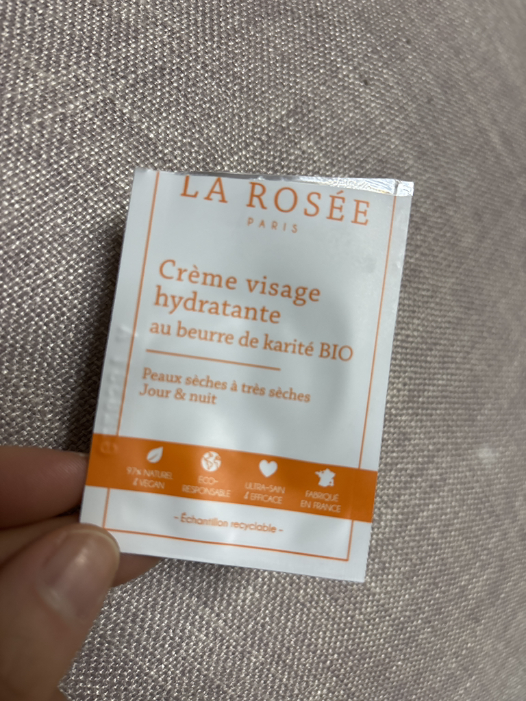 라로제 (LAROSEE) 모이스춰라이징 페이스 크림 review image