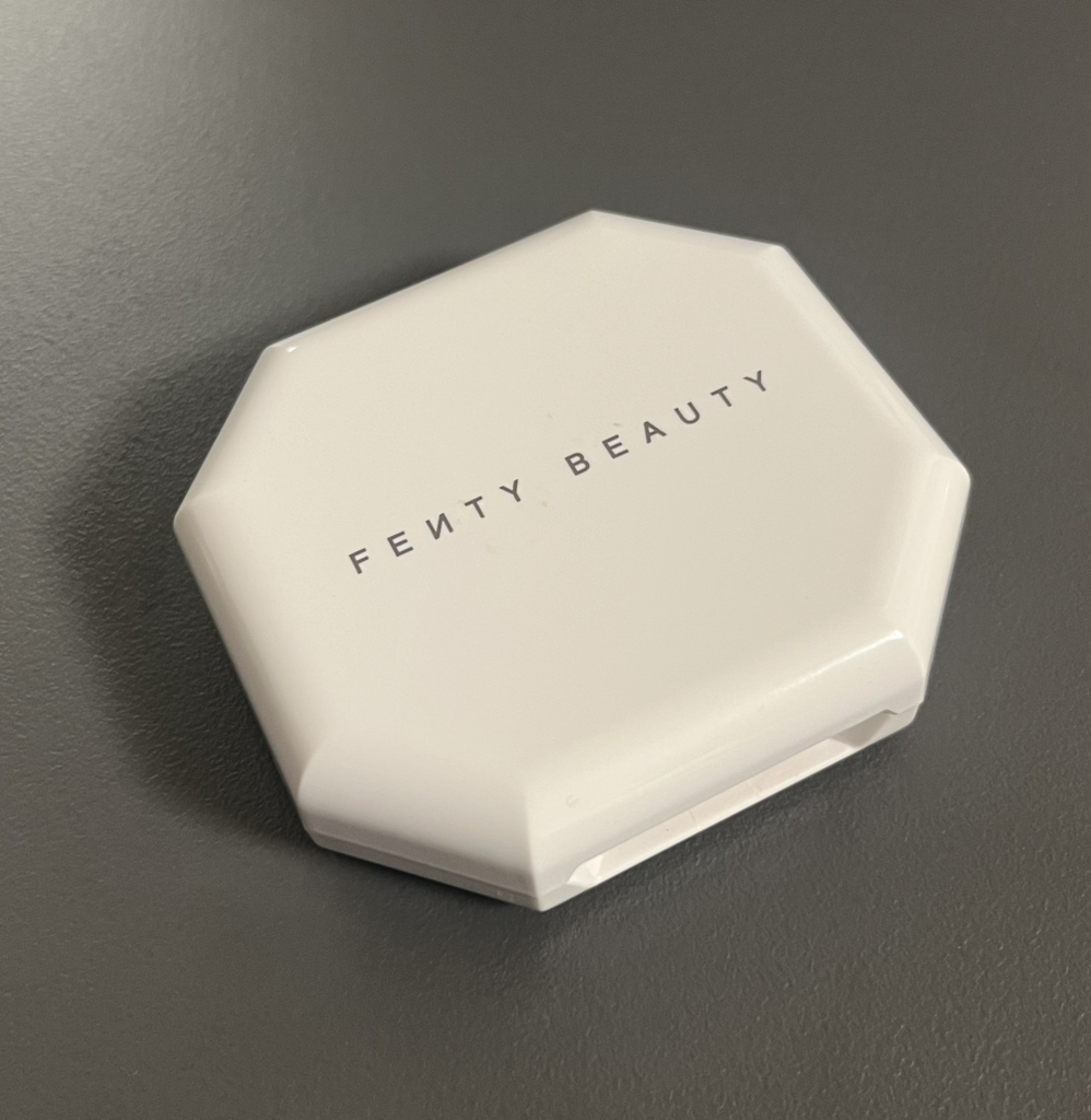 펜티뷰티 (FentyBeauty) 프로 필터 소프트 매트 파우더 파운데이션 [190] review image