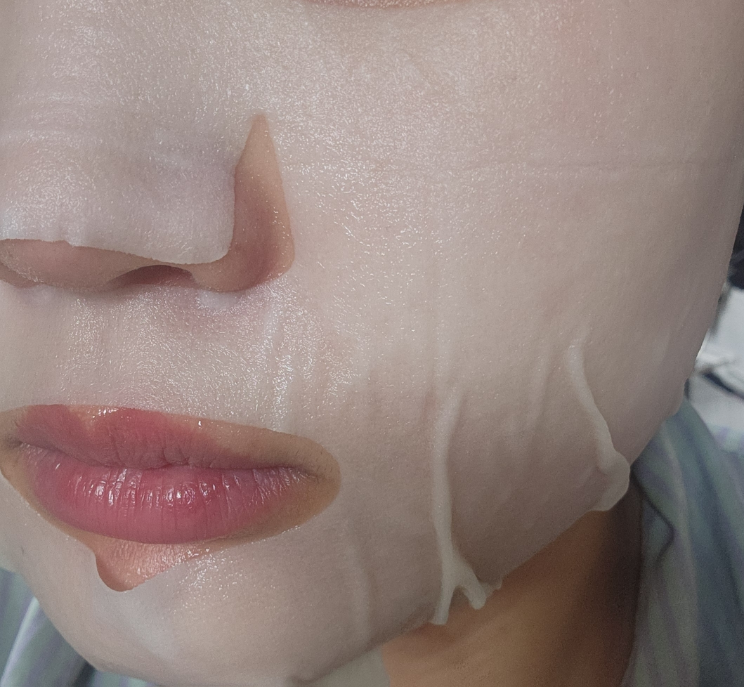 이니스프리 (INNISFREE) 레티놀 PDRN 스킨부스터 앰플 겔 마스크 review image