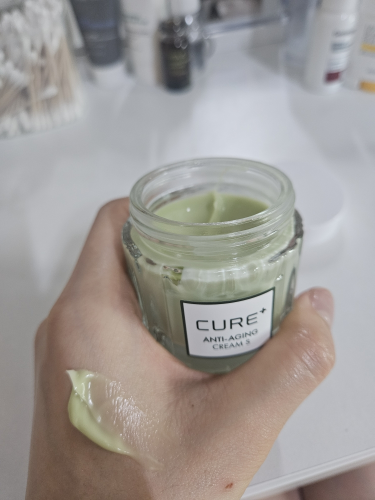 큐어 (CURE) 안티에이징 크림 에스 review image