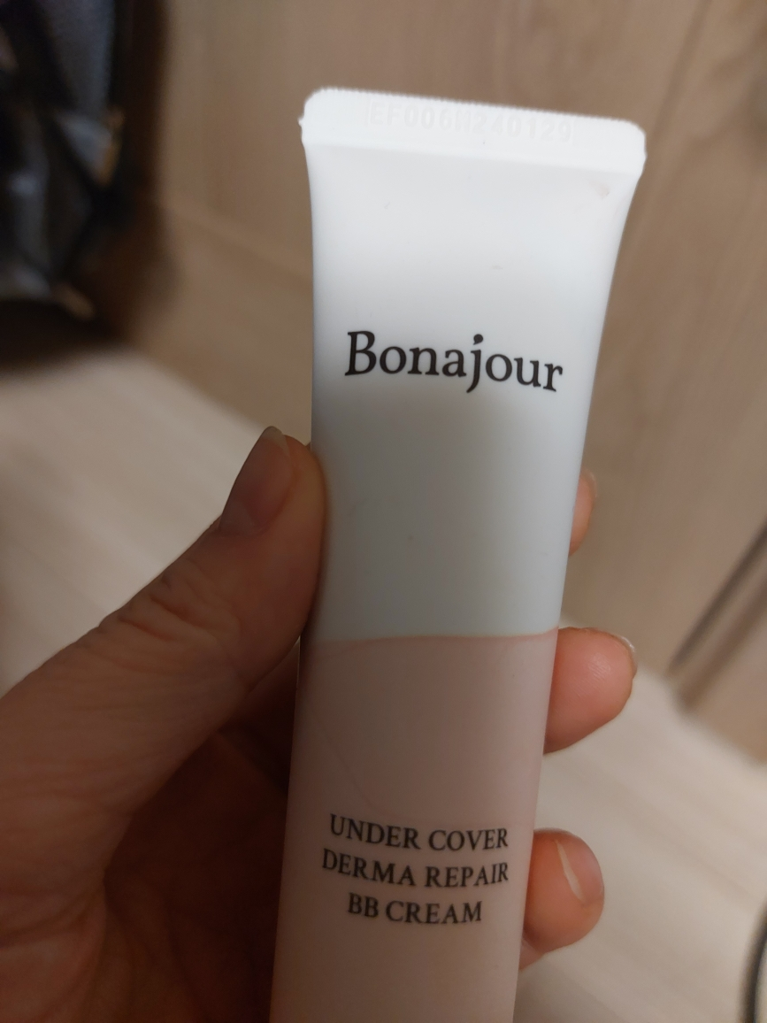 보나쥬르 (BONAJOUR) 언더커버 더마 시카비비 review image