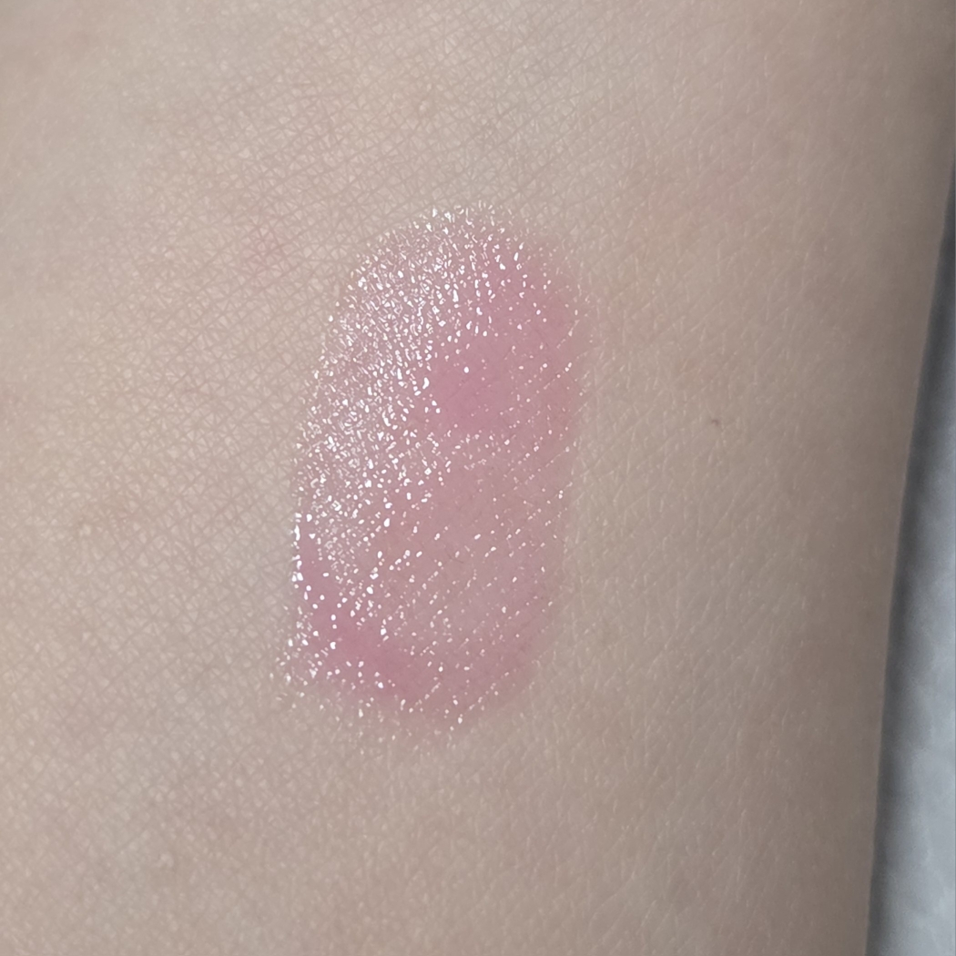 MENTHOLATUM Lip Ice Magic Color Lip Balm [Strawberry] review image