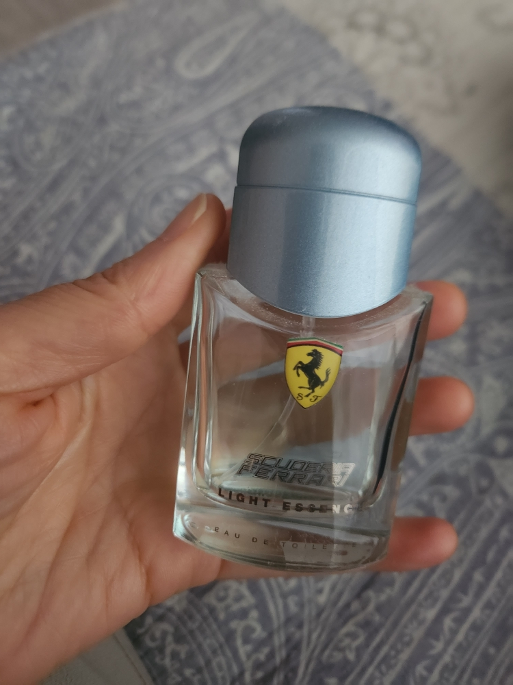 페라리 (Ferrari) 라이트 에센스 아쿠아 EDT review image