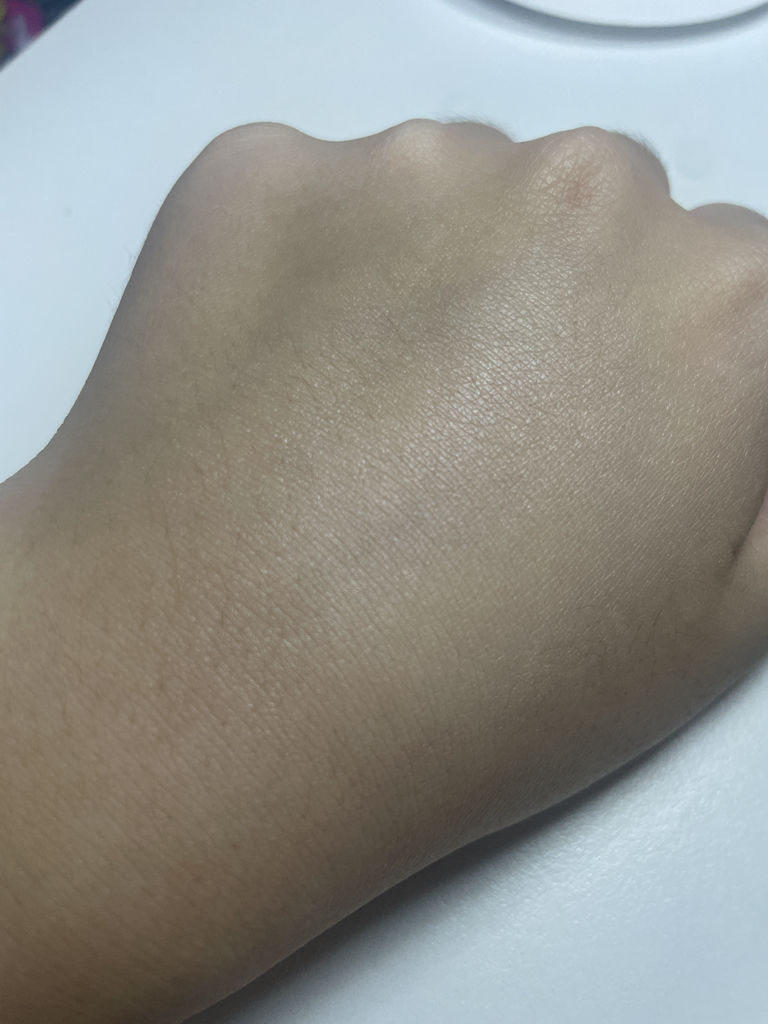 웨이크메이크 (wakemake) 워터 글로우 코팅 쿠션 [SPF50+/PA++++] [19 포슬린] review image