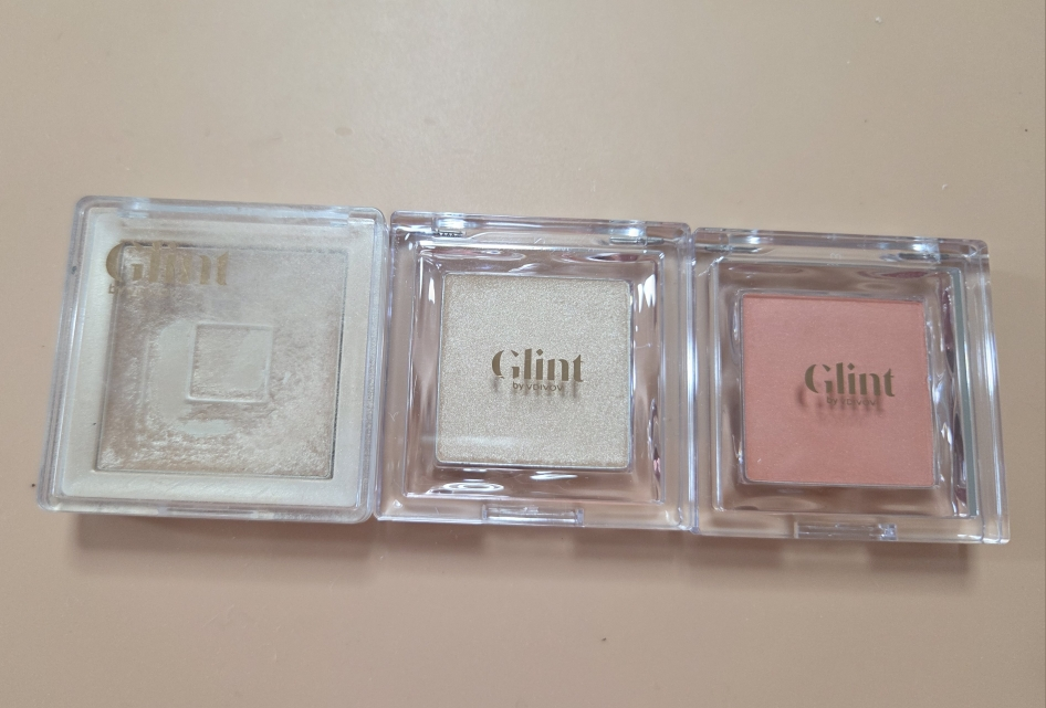 Ảnh đánh giá thực tế của người dùng về Highlighter [01 Dewy Moon]