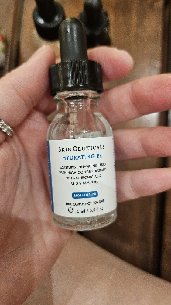 스킨수티컬즈 (SKINCEUTICALS) 하이드레이팅 B5 review image