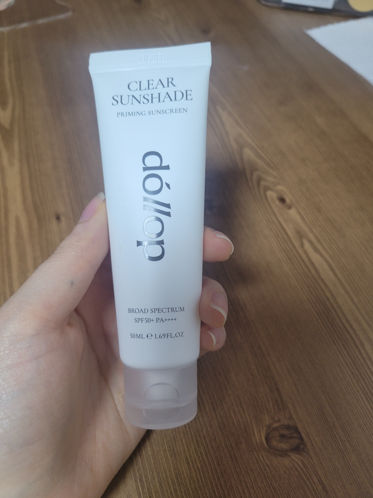 달롭 (dollop) 클리어 선쉐이드 프라이밍 선스크린 [SPF50+/PA++++] review image