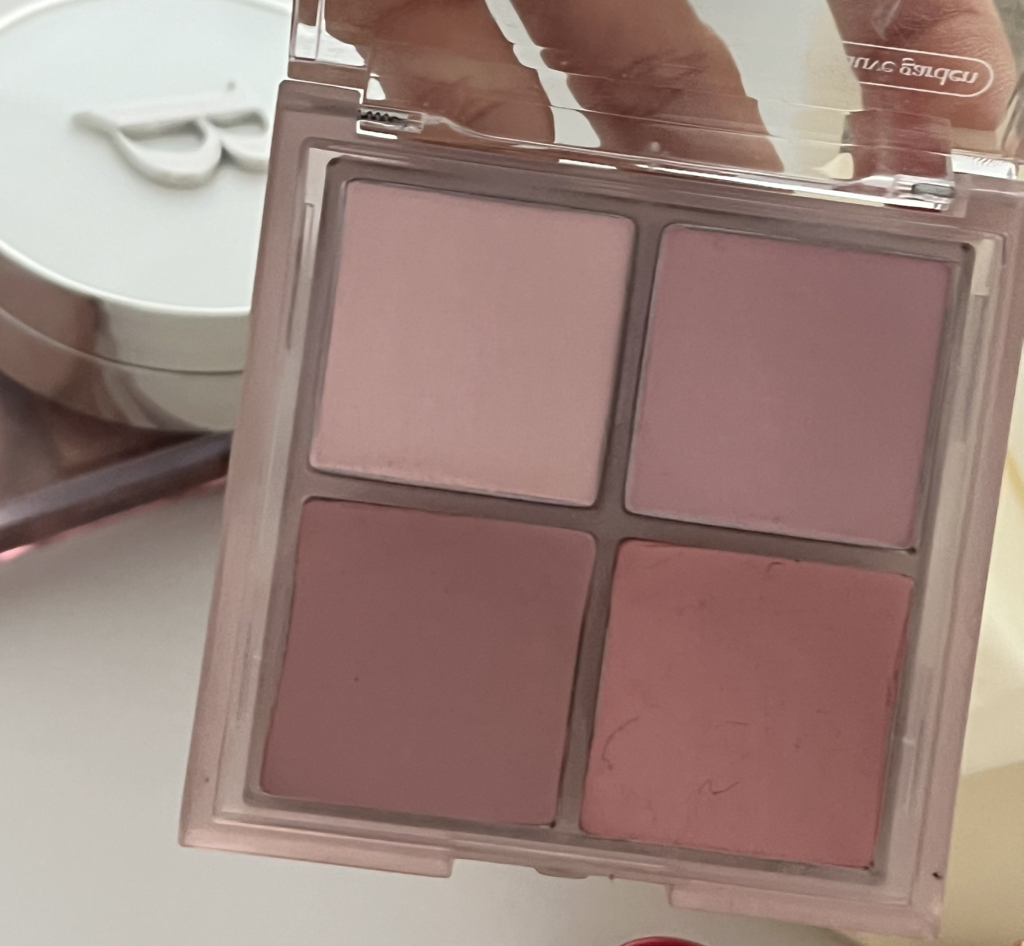 비오브 (beaube) 뮤트 치크팔레트 [04 모브가든] review image