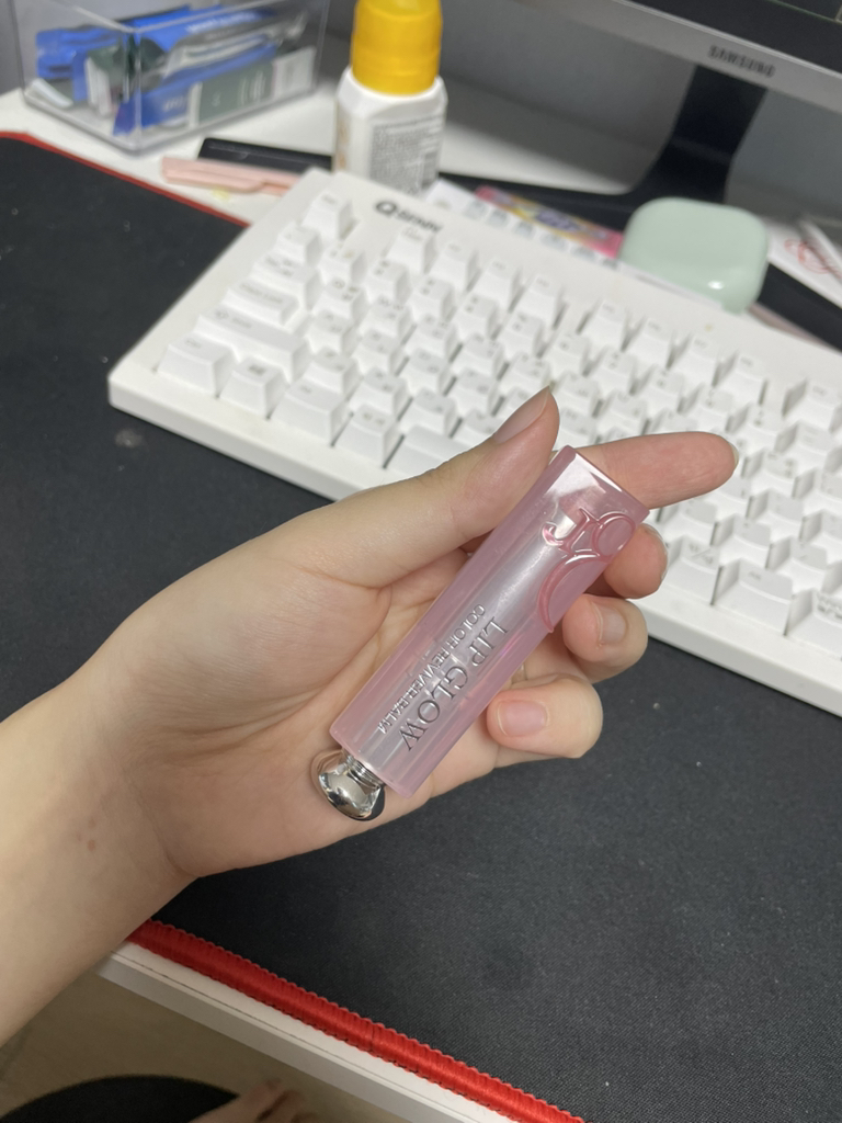 迷恋唇彩 [001 粉红]的真实用户使用照片