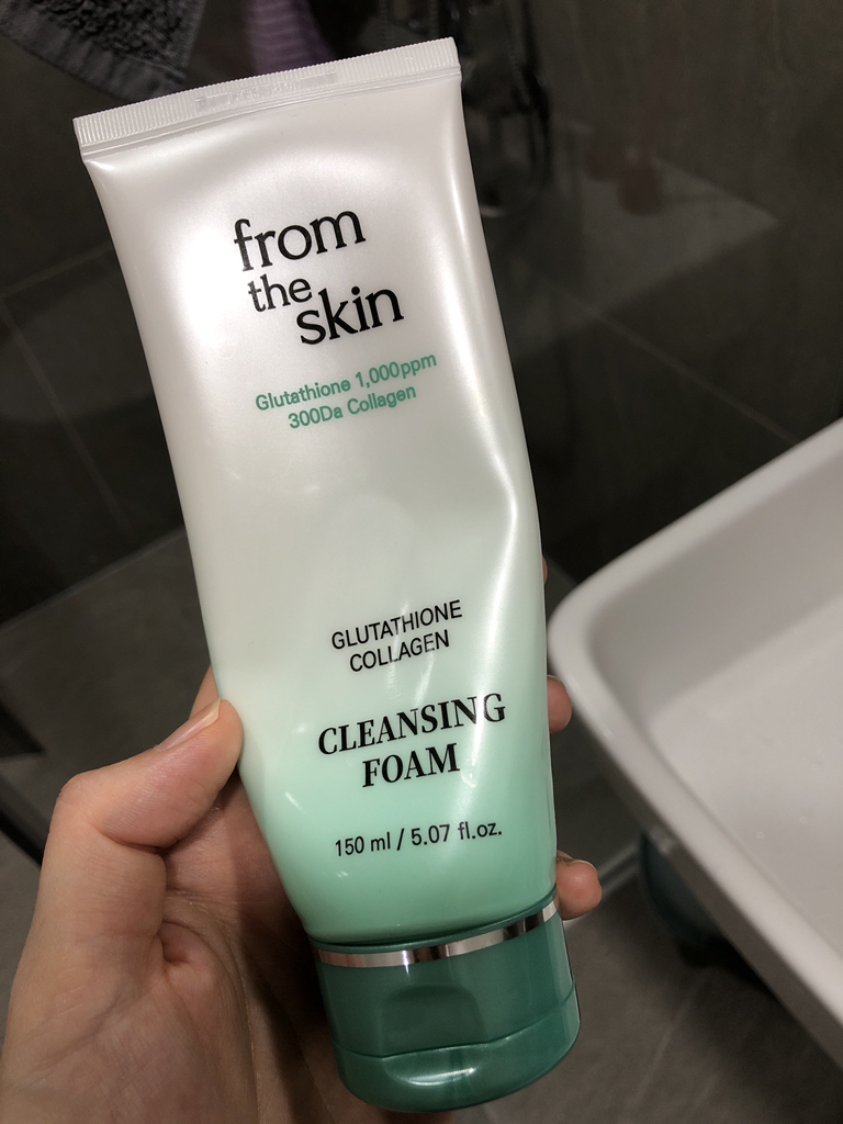 프롬더스킨 (fromtheskin) 글루타치온 콜라겐 클렌징 폼 review image
