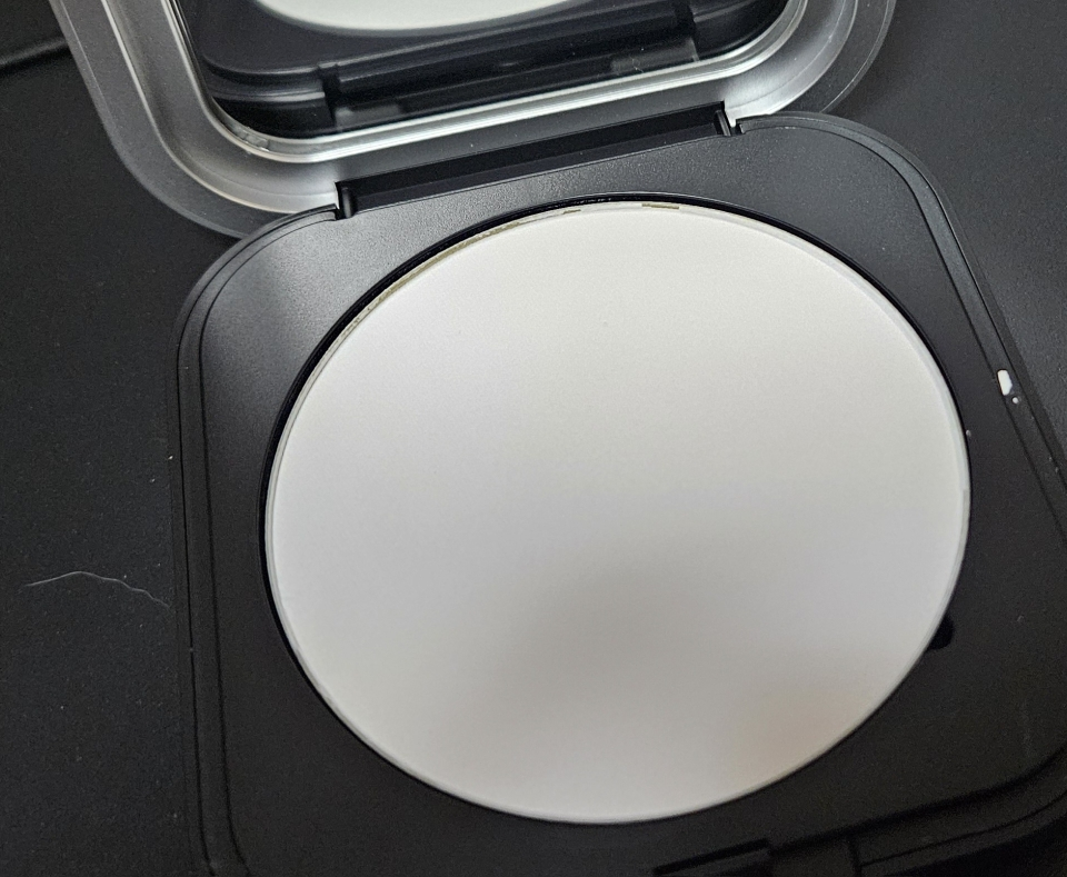 메이크업포에버 (MAKEUPFOREVER) HD SKIN 퍼펙팅 프레스드 파우더 [0.1 투명] review image