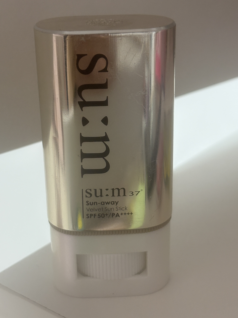 숨37도 (SUM37) 선 어웨이 벨벳 선 스틱 [SPF50+/PA++++] review image